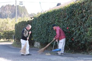 草刈り、清掃活動